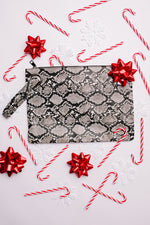 *Grand Holiday Oversized Clutch