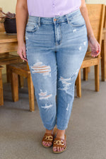 Florence High Waist Destroyed Boyfriend Judy Blue Jeans