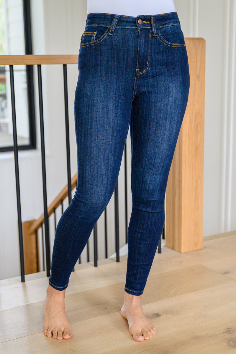 Georgia Back Yoke Skinny Judy Blue Jeans with Phone Pocket