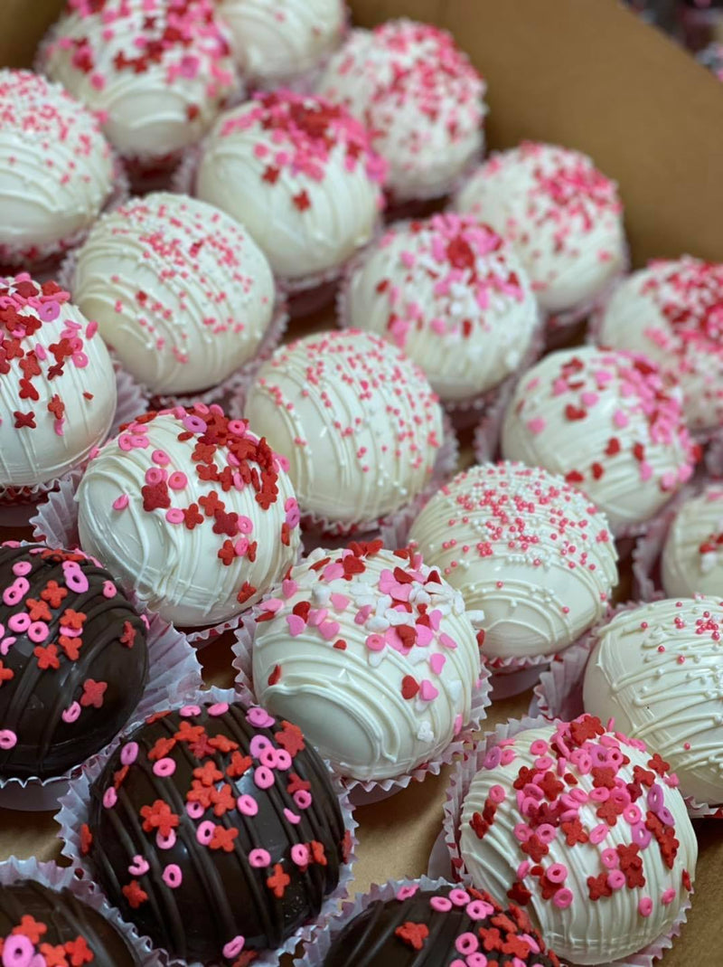 VALENTINE THEMED HOT CHOCOLATE BOMBS