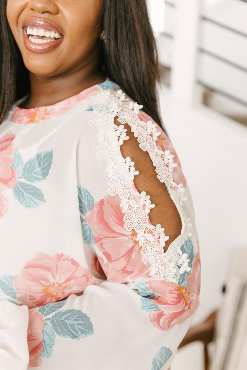 *Size S: Maisy Floral Blouse in Ivory