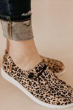 *Size 6: Corkys Kayak Shoe in Leopard